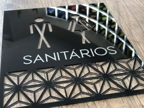 Placa de Identificação de Sala - Modelo Calcedônia