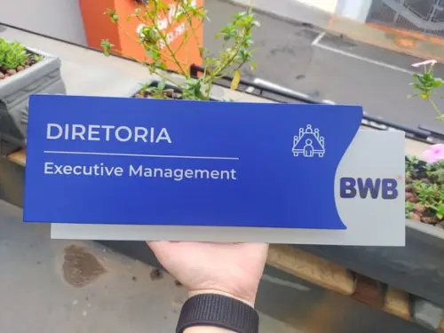 Placa de Identificação de Sala - Modelo Feldspato