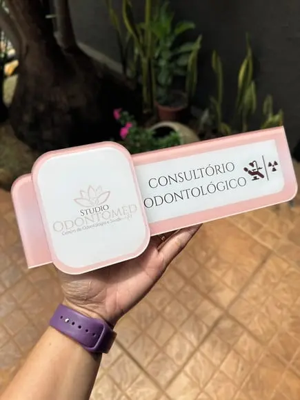 Placa de Identificação de Sala - Modelo Grace