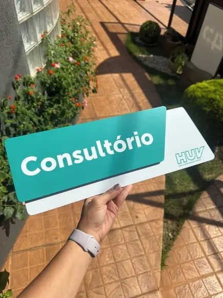 Placa de Identificação de Sala - Modelo Onix