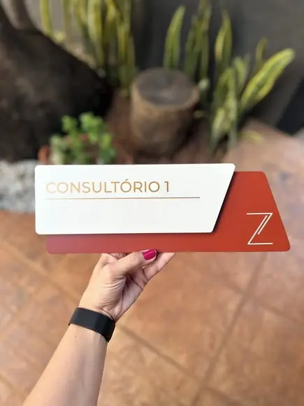 Placa de Identificação de Sala - Modelo Onix
