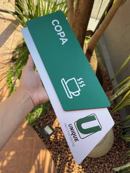 Placa de Identificação de Sala - Modelo Onix