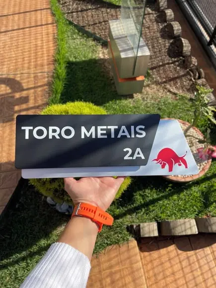 Placa de Identificação de Sala - Modelo Onix