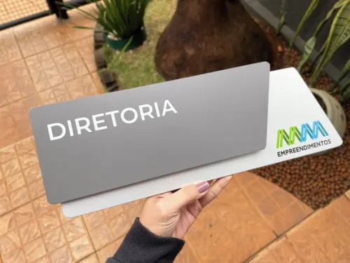 Placa de Identificação de Sala - Modelo Onix