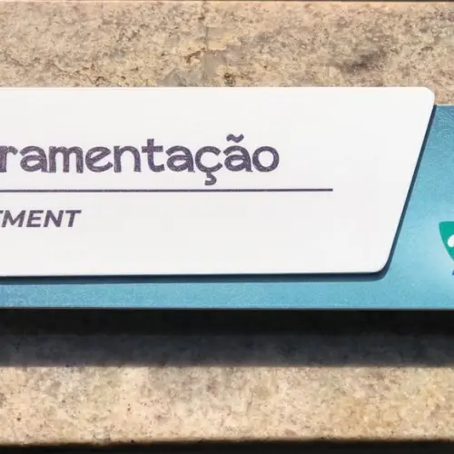 Placa de Identificação de Sala - Modelo Onix