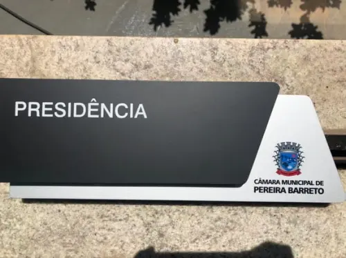 Placa de Identificação de Sala - Modelo Onix