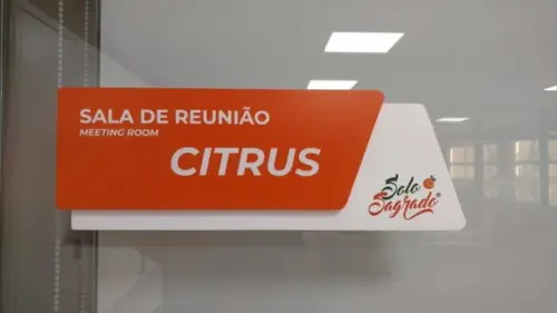 Placa de Identificação de Sala - Modelo Onix