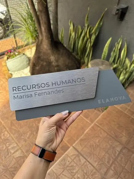 Placa de Identificação de Sala - Modelo Onix Inox