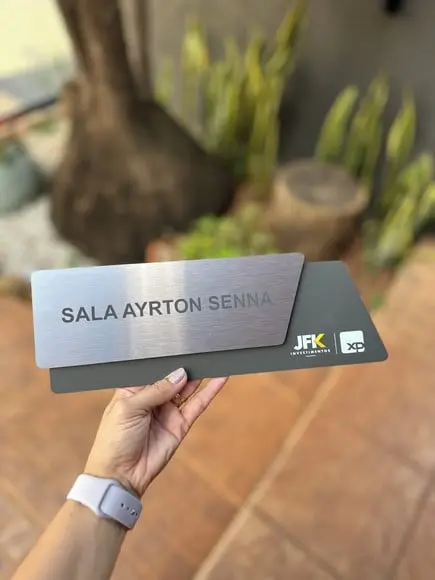 Placa de Identificação de Sala - Modelo Onix Inox