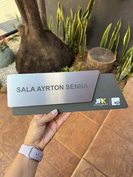Placa de Identificação de Sala - Modelo Onix Inox
