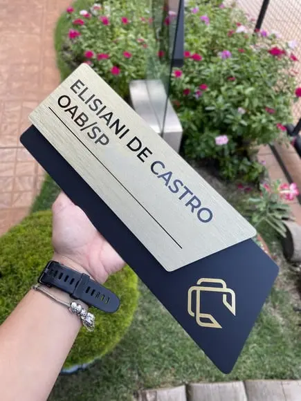 Placa de Identificação de Sala - Modelo Onix Inox
