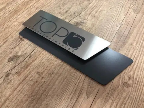 Placa de Identificação de Sala - Modelo Onix Inox