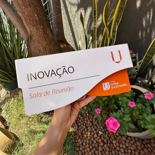 Placa de Identificação de Sala - Modelo Sodalita