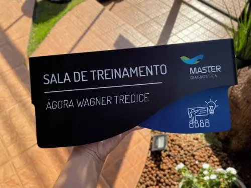 Placa de Identificação de Sala - Modelo Sodalita