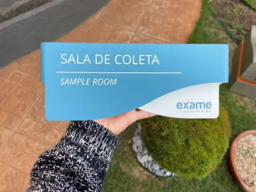 Placa de Identificação de Sala - Modelo Sodalita