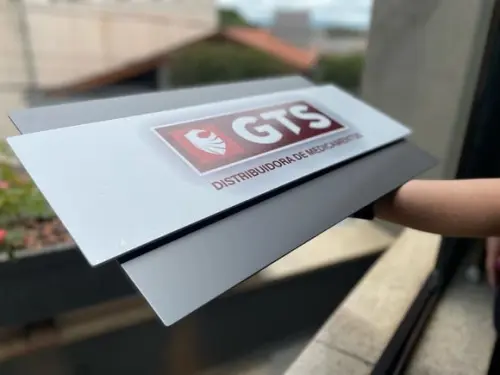 Placa de Identificação de Sala -modelo Topázio Personalizado