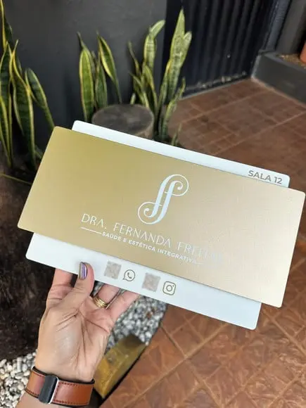 Placa de Identificação de Sala Modelo Topázio 30x17