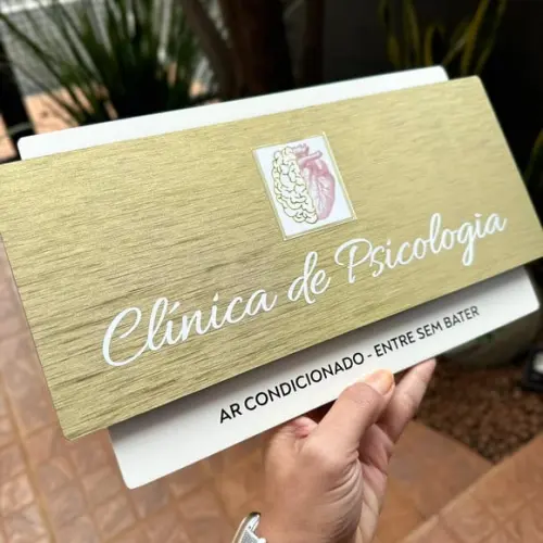Placa de Identificação de Sala Modelo Topázio Acrílico 30x17