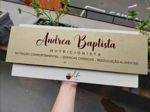 Placa de Identificação de Sala Modelo Topázio Acrílico 50x20