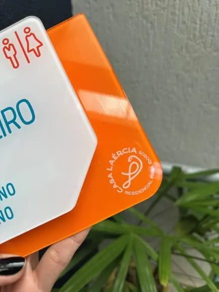 Placa de Identificação de Sala-modelp Laércia 14,5x15,7