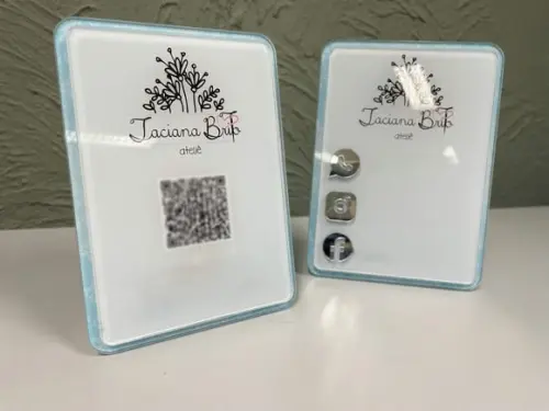 Placa de Qr Code-modelo Mini Quartzo Acrílico-taciana Brito