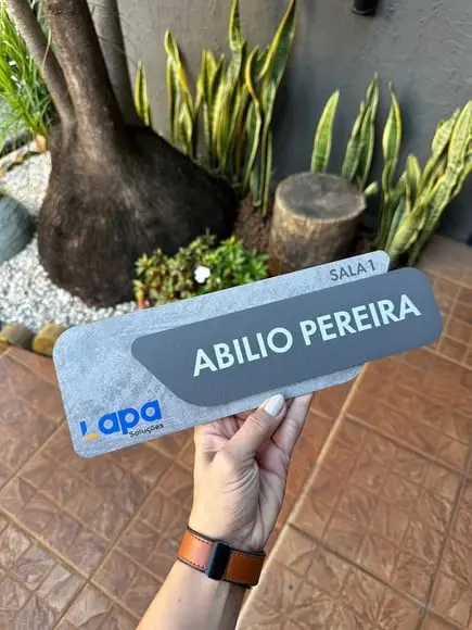 Placa Identificação de Sala - Modelo Adamantium