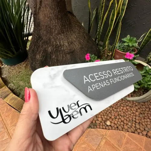Placa Identificação de Sala - Modelo Adamantium
