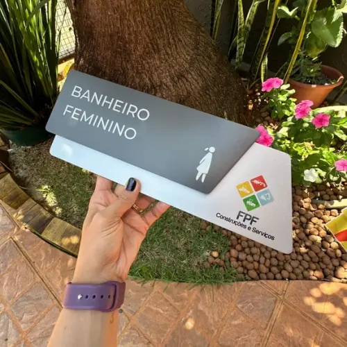 Placa Identificação de Sala - Modelo Onix