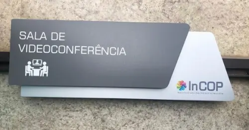 Placa Identificação de Sala - Modelo Onix