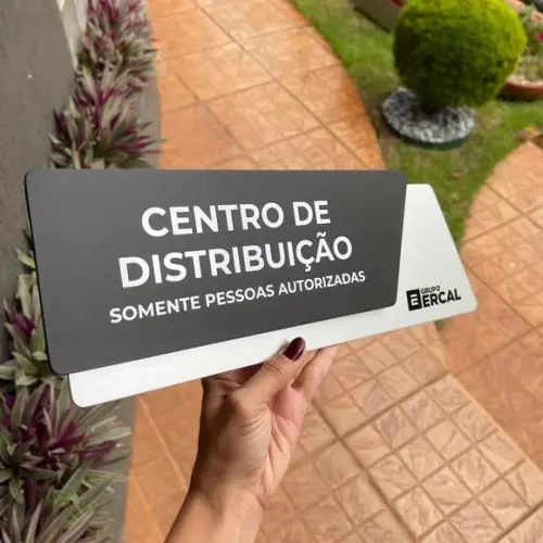 Placa Identificação de Sala - Modelo Onix