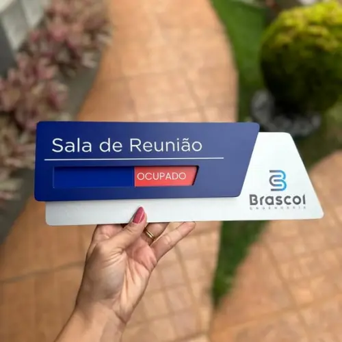Placa Identificação de Sala - Modelo Onix Flag
