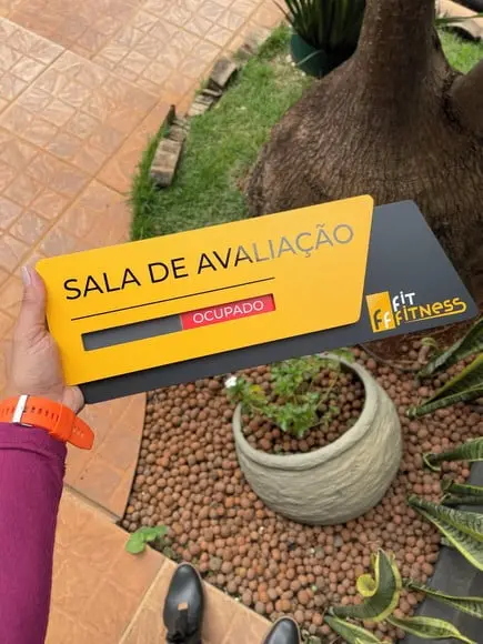 Placa Identificação de Sala - Modelo Onix Flag