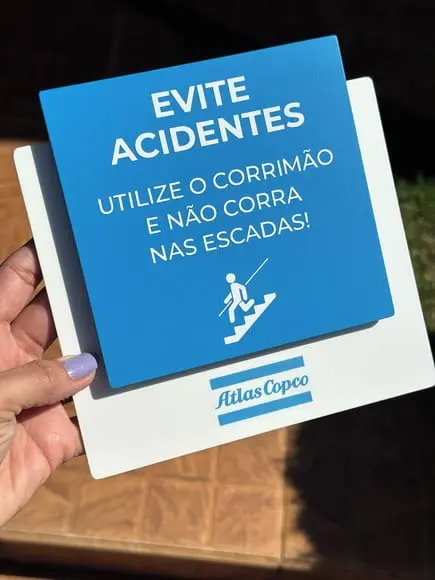 Placa Sinalização Utilize o Corrimão - Modelo Ágata