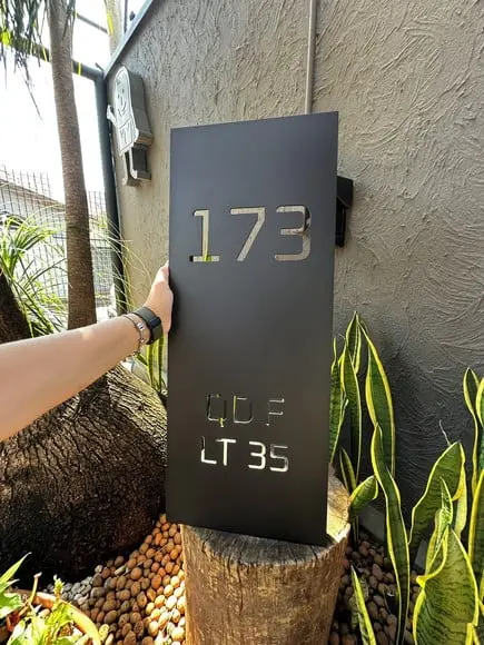 Totem Residencial Aço Carbono Pé P Sustentação Jardim 28x70
