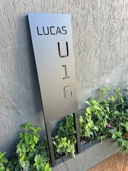 Totem Residencial Aço Carbono Pé P Sustentação Jardim 28x70