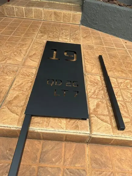 Totem Residencial Aço Carbono Pé P Sustentação Jardim 28x70