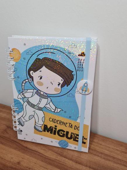 Caderneta de Saúde Luxo - Astronauta