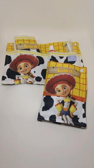 Kit Higiene Toystory e Jessie
