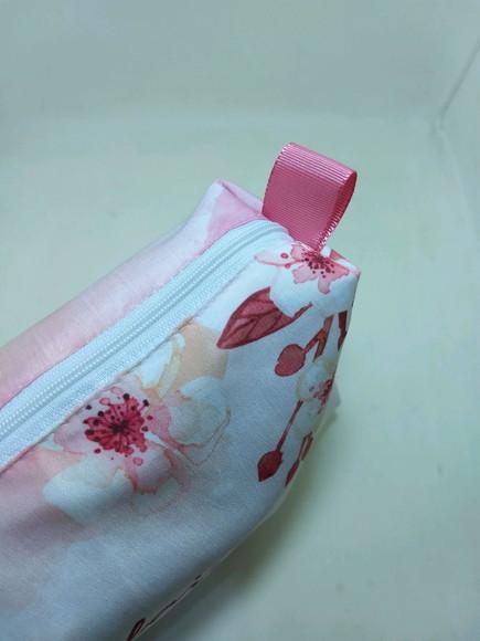 Necessarie Floral