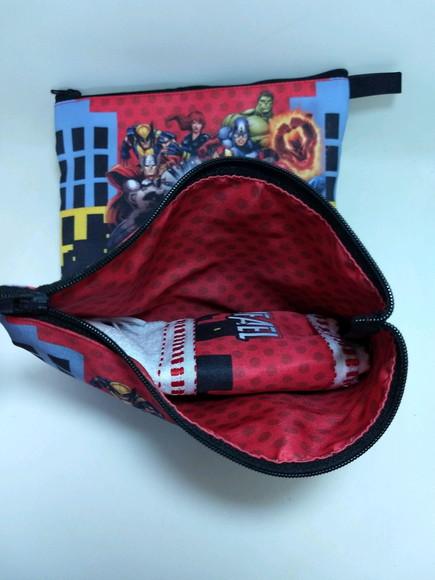 Necessarie Personalizada com Toalha