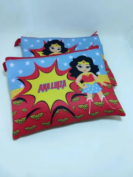 Necessarie Personalizada com Toalha