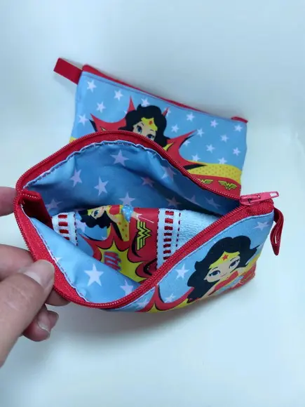 Necessarie Personalizada com Toalha