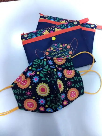 PORTA MÁSCARAS + MASCARAS PERSONALIZADAS