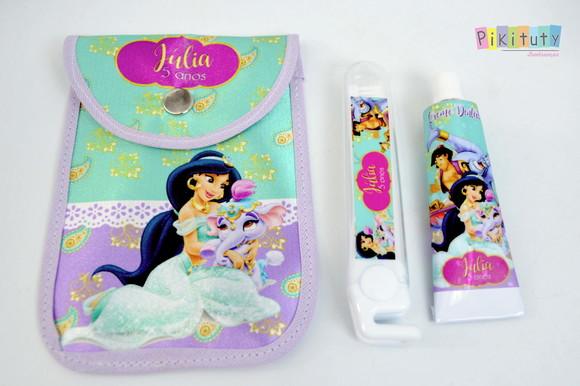 20 Unidades - Kit Dental c/ Porta Escova Jasmine e Aladdin