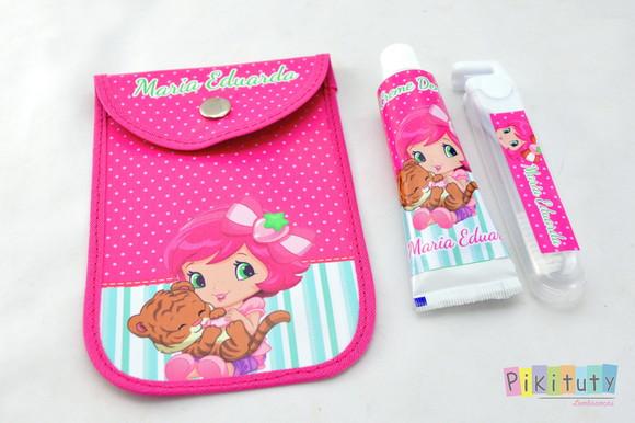 20 Unidades - Kit Dental c/ Porta Escova Moranguinho