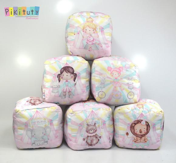 Almofada Cubo Circo Rosa