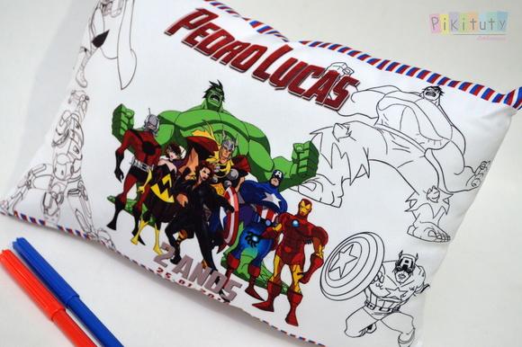 Almofada p/ Colorir Vingadores