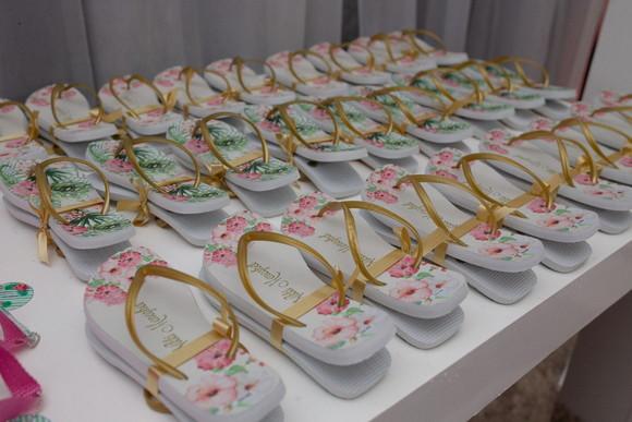 Chinelo Nikki Meneghel