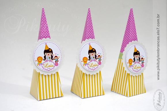 Cone Pirâmide c/ Aplique 3D Circo Menina