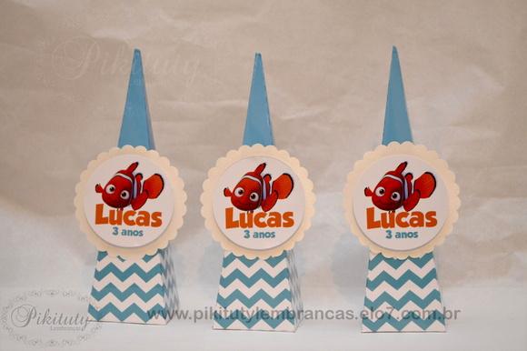 Cone Pirâmide com Aplique